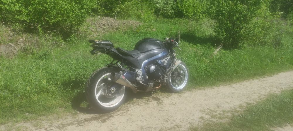Продам по запчастинах suzuki gsxr1000