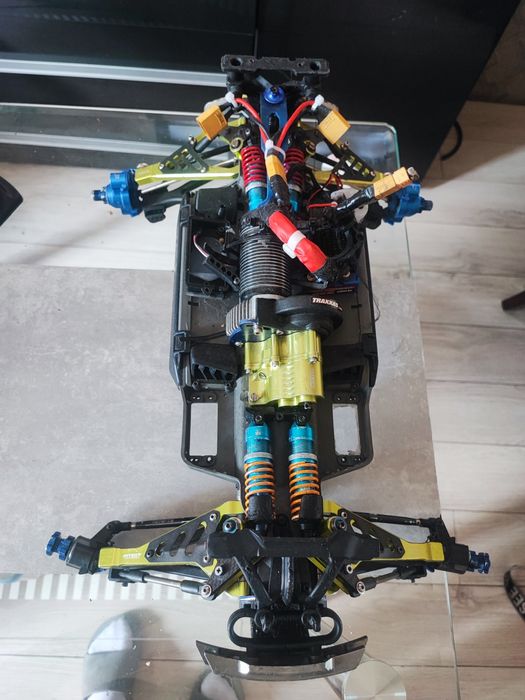 Autko Rc  plus baterie i piloty