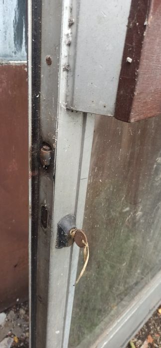 Drzwi aluminiowe do renowacji