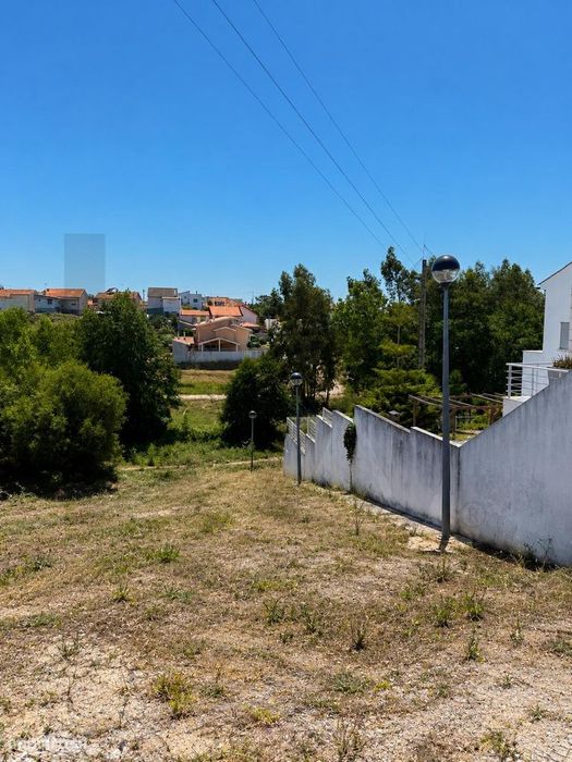 Terreno Urbano com 480 m2 na Urbanização do Casal dos Galegos – Granja