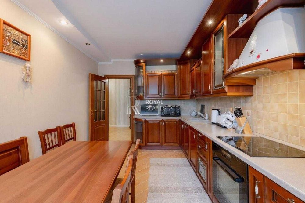 Оренда Квартира 3кімн 106м2 8пов вул Левка Лук’яненка Метро