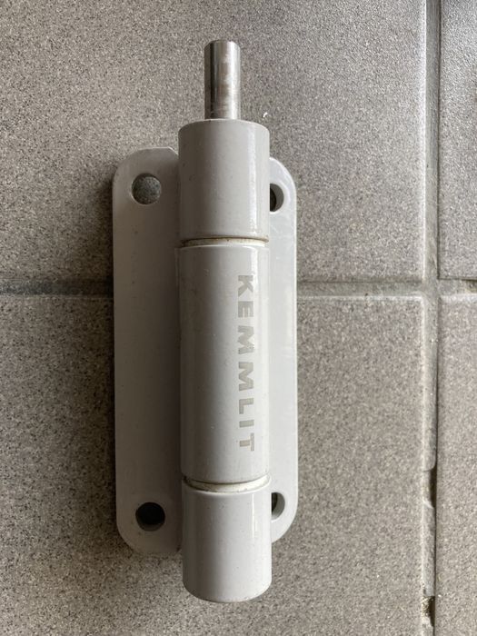 Zawias do płyt HPL i meblowych KEMMLIT