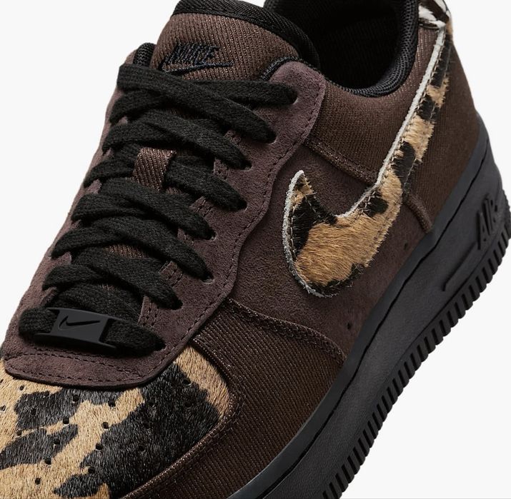Кросівки  Nike Air Force 1 07 Brown