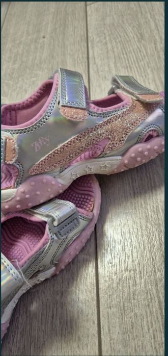 Босоножки на девочку