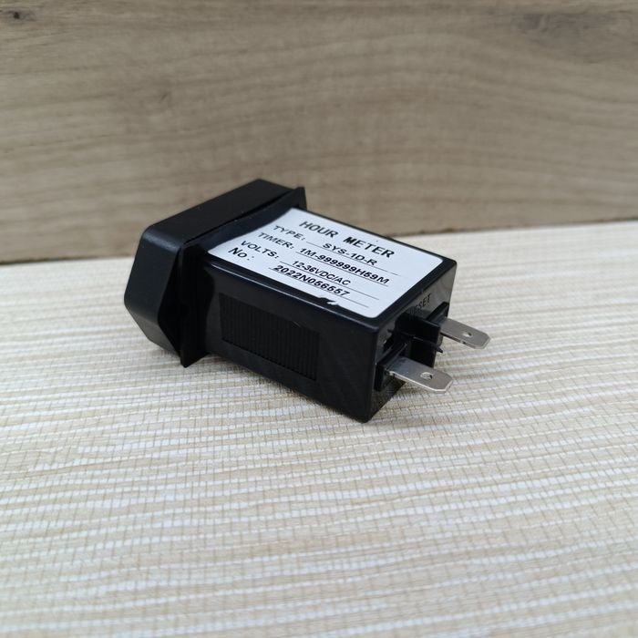 Счетчик моточасов цифровой 12 - 36 вольт с возможностью обновления