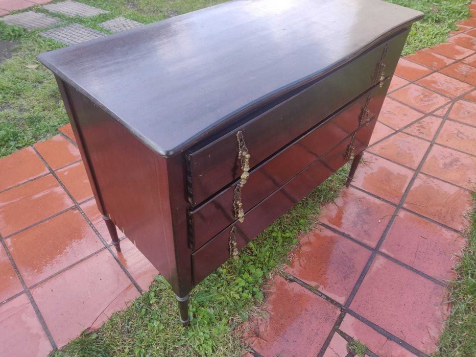 Comoda de madeira antiga