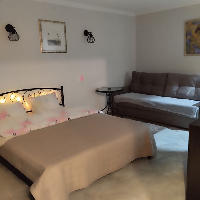 1-на кВ. Макд.Світло є.