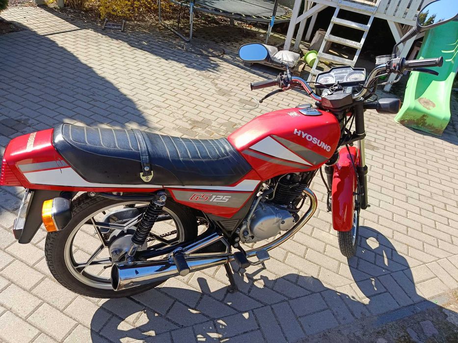 Hyosung GS 125 super stan