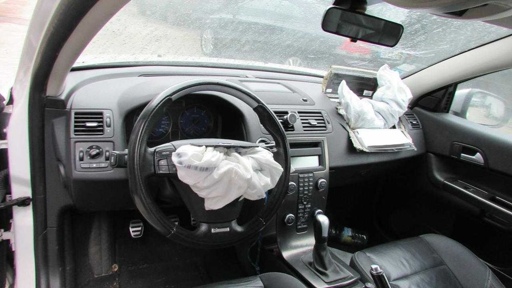 Volvo C30 1.6D2 de 2011 - Peças Usadas