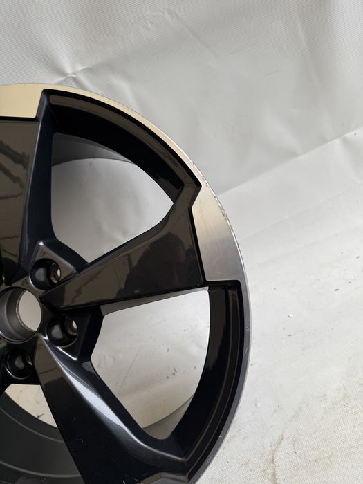 Felga Aluminiowa 19” Audi SQ2 8J ET 45