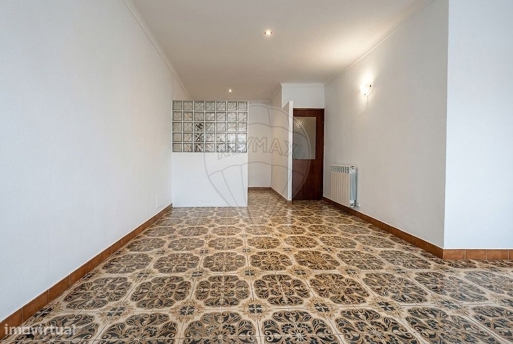 Moradia T5 para venda