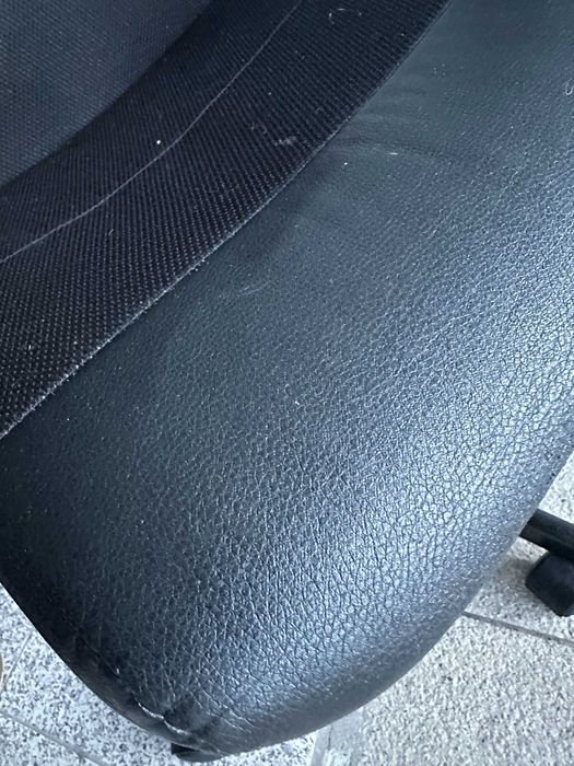 2 cadeiras de escritorio giratórias