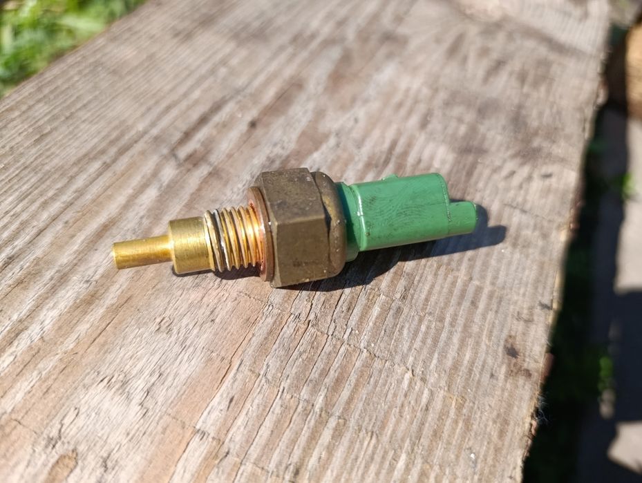 Czujnik temperatury Aprilia SX 125 18 – 21r zielony głowicy silnika A4