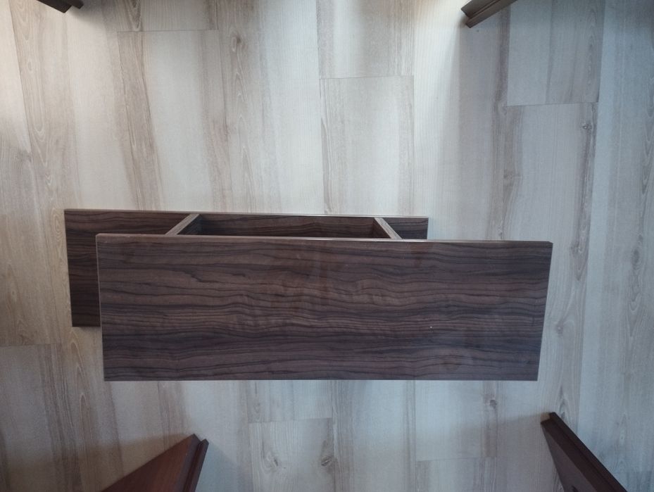 Półka wisząca 85x25 cm