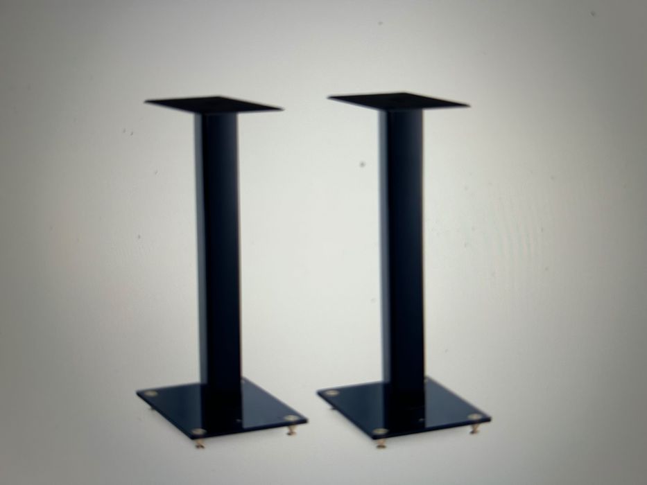 Suporte de colunas Triangle, completamente novas com fatura