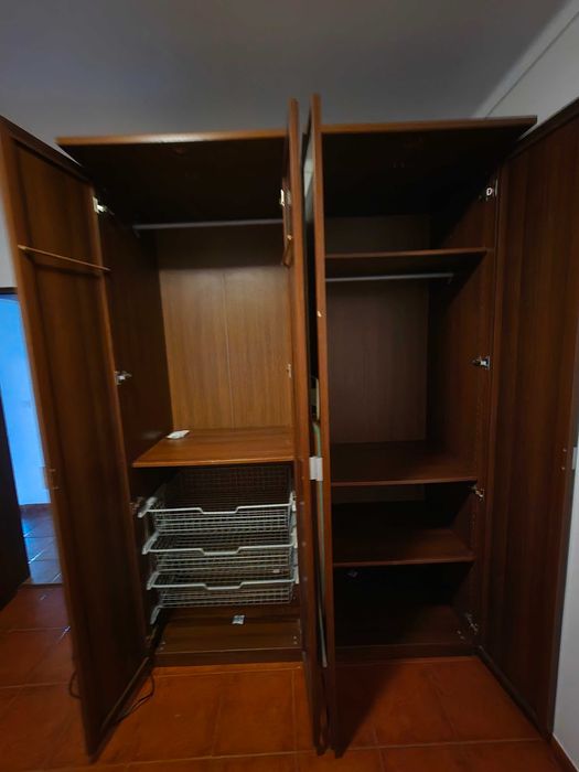 2 Roupeiros Ikea Bom estado A2,35 x L0,80