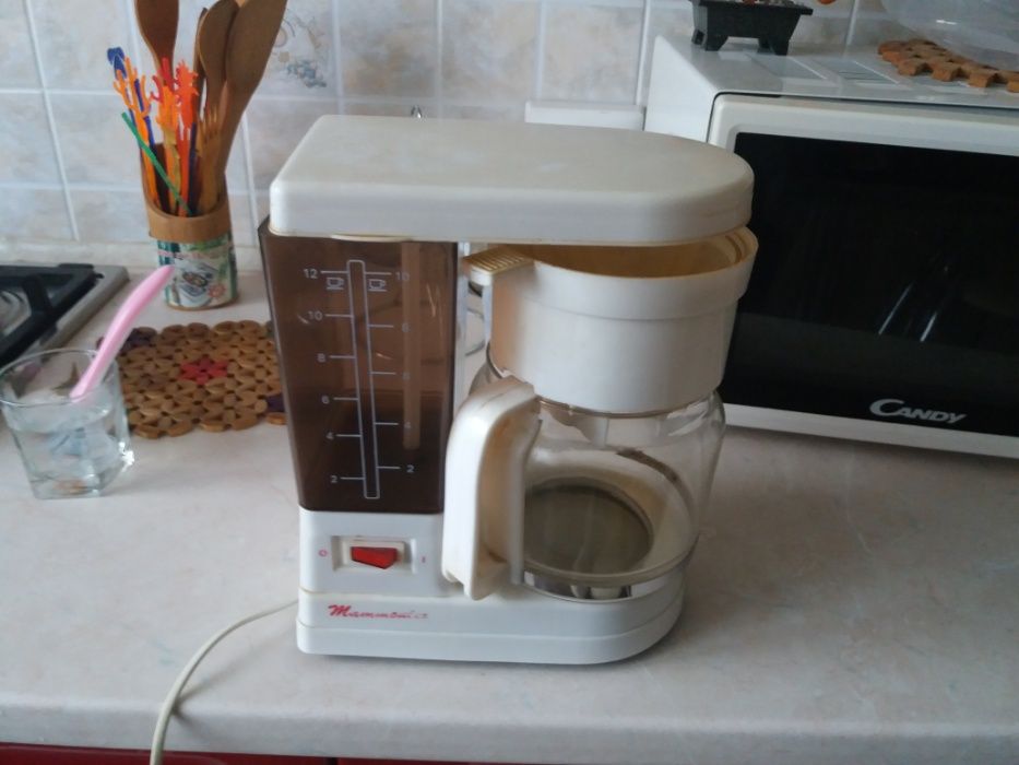 Продам отличную кофеварку кофемашину