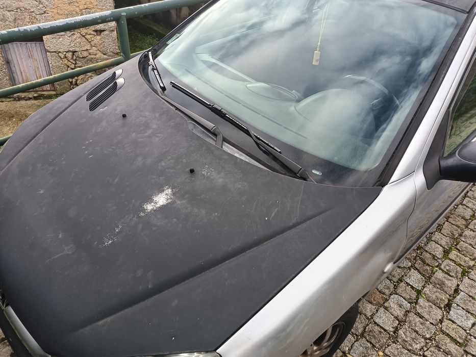 Peugeot 206 para arranjar