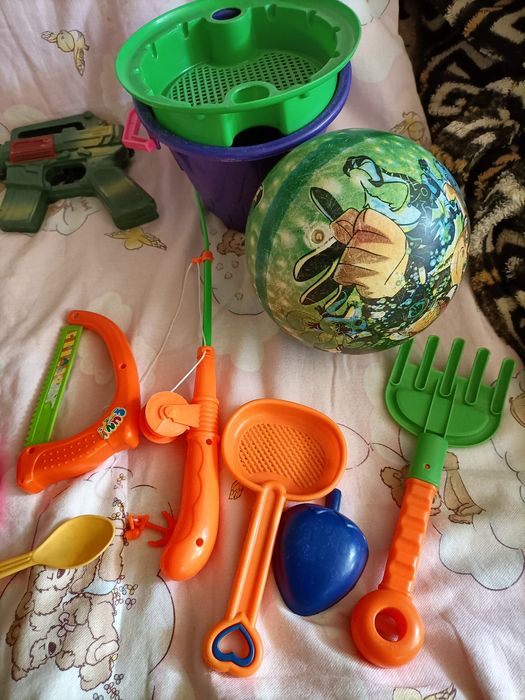 Продам игрушку  для малышей.