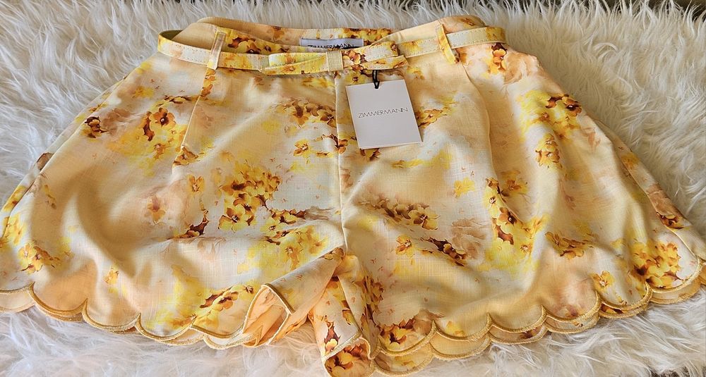 Piękne nowe szorty spodenki krótkie na lato rozmiar M/L