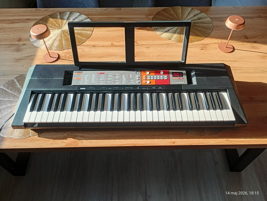 Yamaha PSR-F50 Keyboard