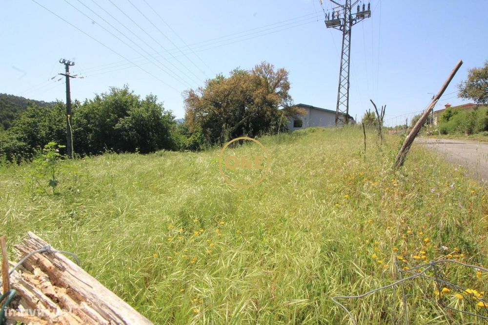Lote de terreno de construção com 700m2 de área em Bairro para venda
