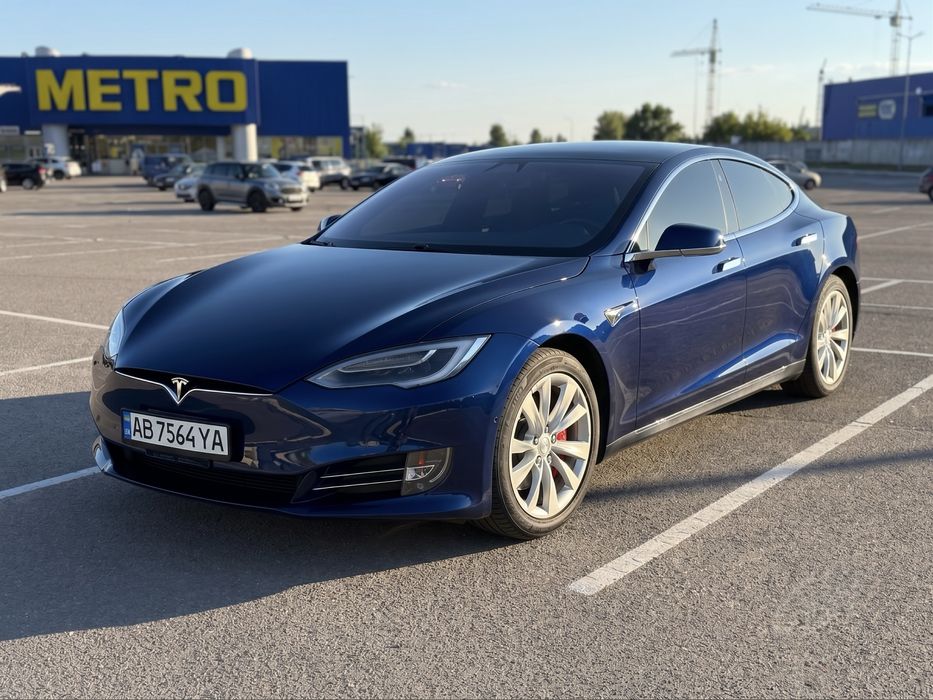 Tesla Model S 100D 2018