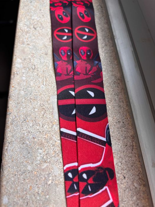 Fita Porta-Chaves / Porta-Cartões – Deadpool Edition