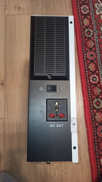 Інвертор гібридний 1кВт під ремонт 12В