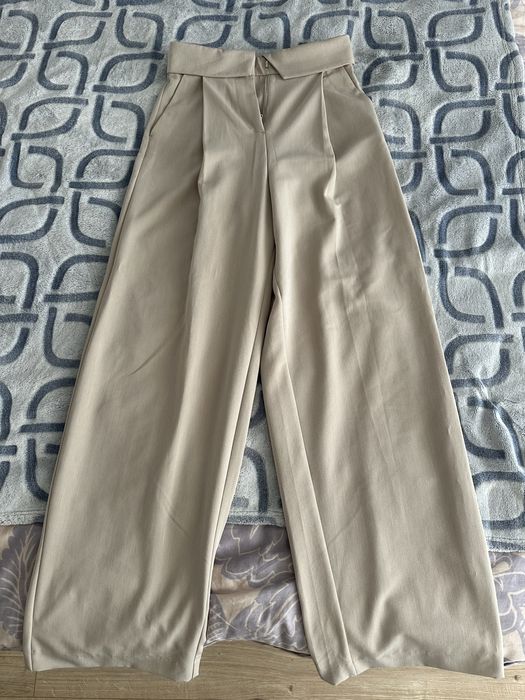 Женские брюки bershka, новые !