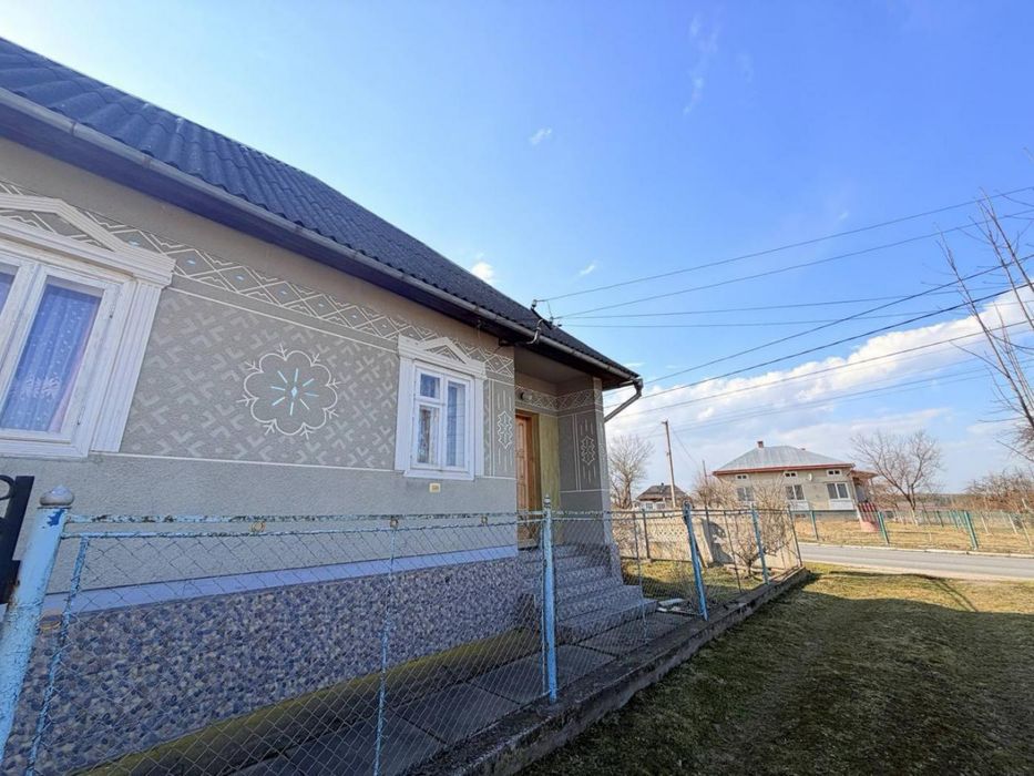 Продаж будинку у с. Унятичах