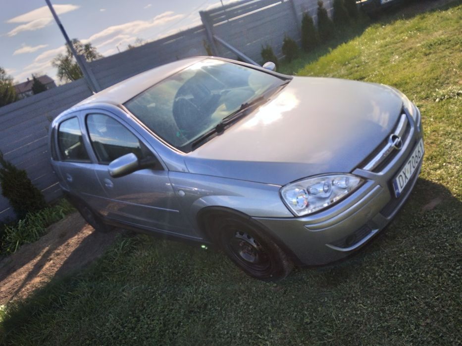 Opel corsa C klimatyzacja, nowe opony, 171k przebiegu , niski przebieg