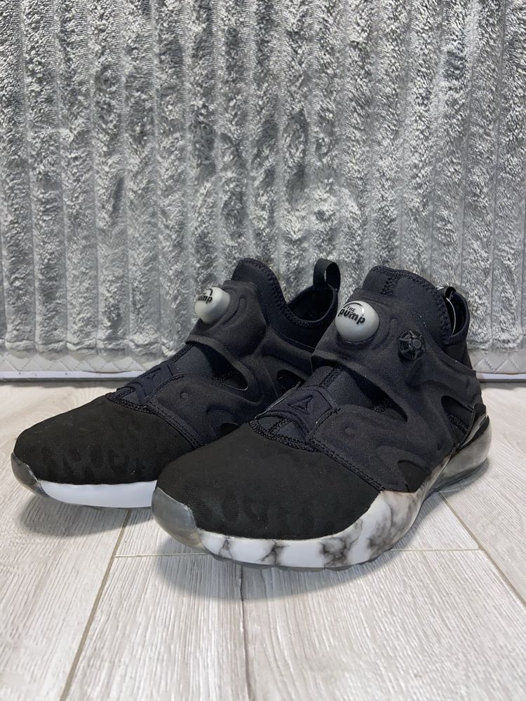 Reebok pump izarre hotsell