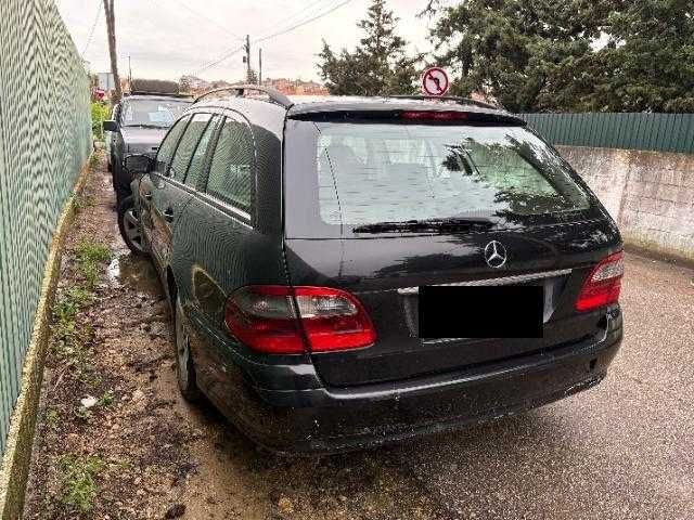 MB E220 CDi 7 lugares S211 150CV p/ Peças ou p/ Reparação