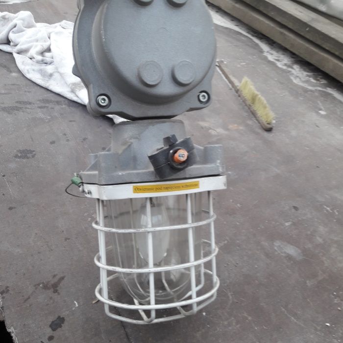 lampa  magazynowa