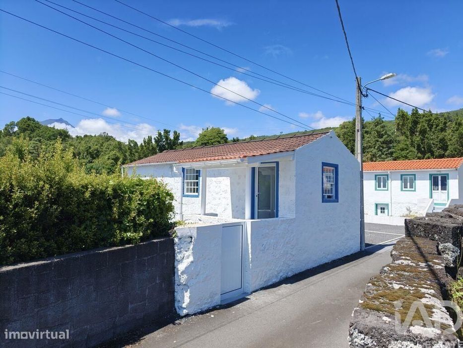 Casa / Villa T1 em Lajes do Pico de 60 m2