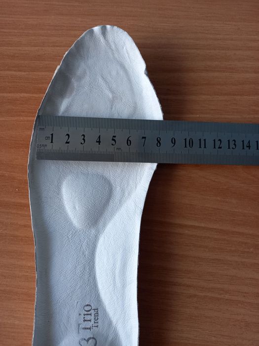 Мокасины белые кожаные