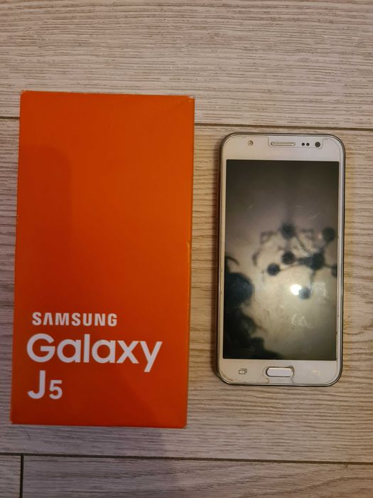 Samsung j5  bialy bardzo dobry stan