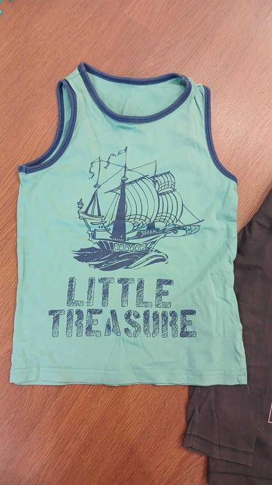 одним лотом фирменные вещи на мальчика 7-8лет