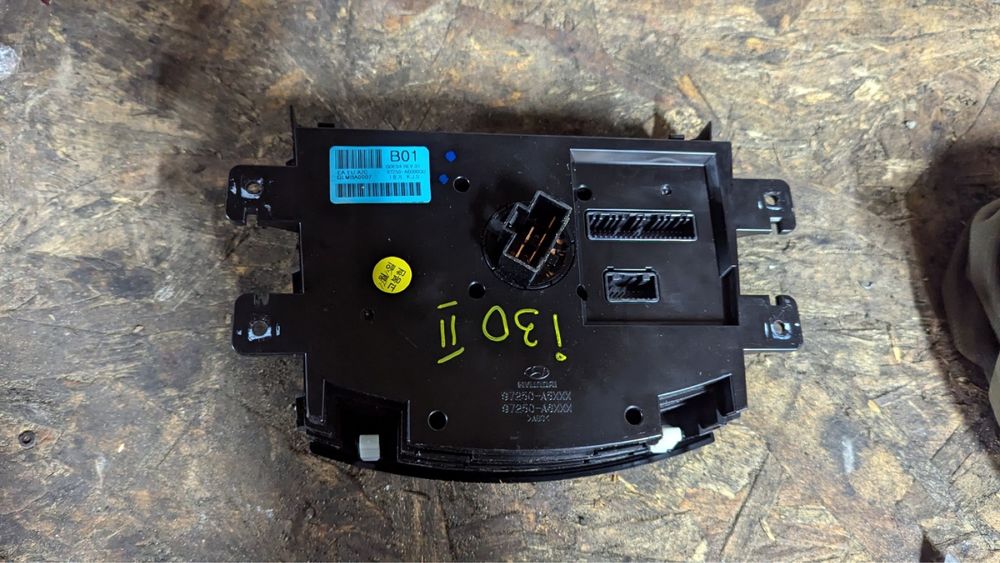 Панель кондиціонера hyundai i30 ii 2012-2017 рік 97250-a6000gu