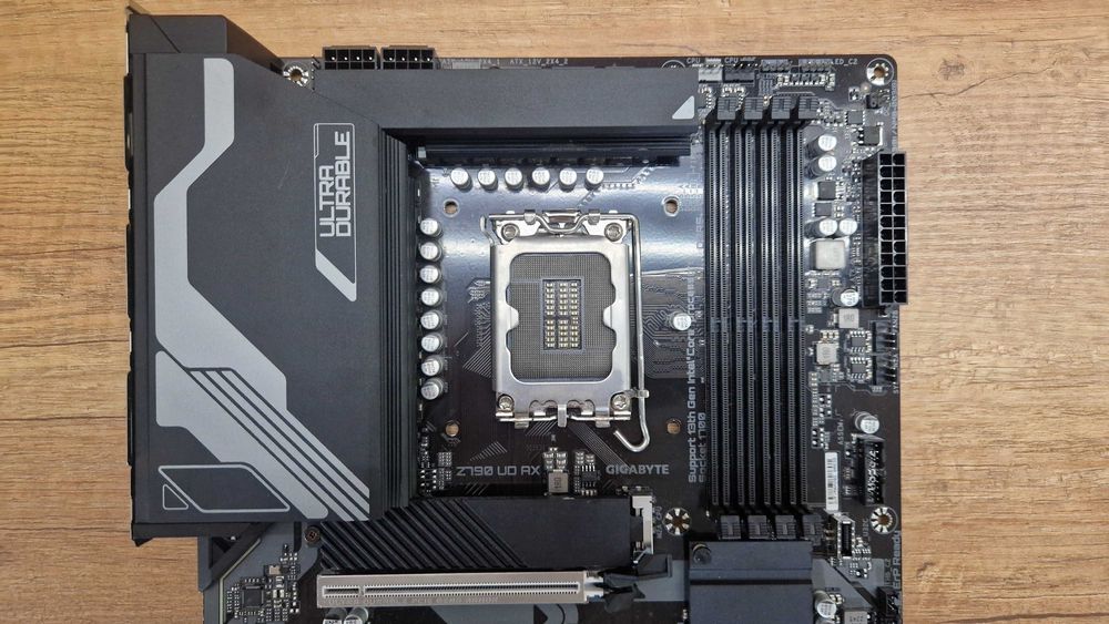 Płyta główna Gigabyte Z790 UD AX box gwarancja nr. 406046