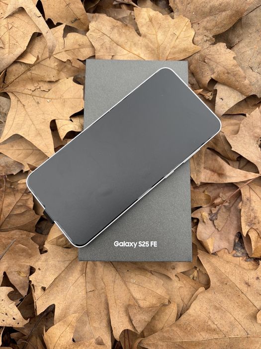 One plus 13  e S25Fe novo nunca usado  ambos 256Gb