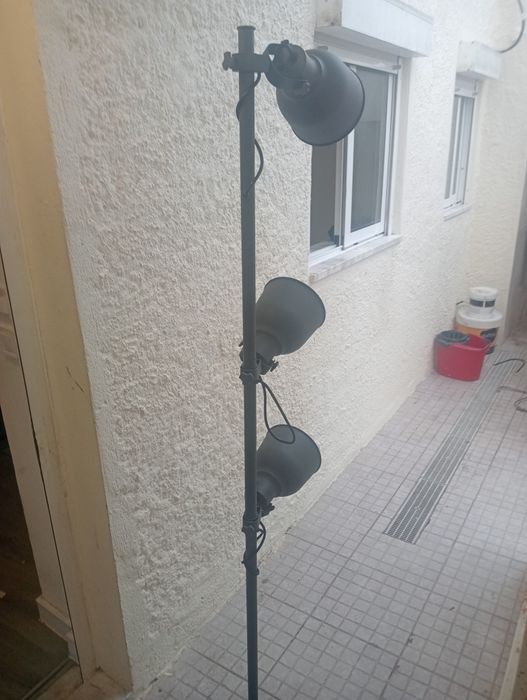 Candeeiro em ótimo estado