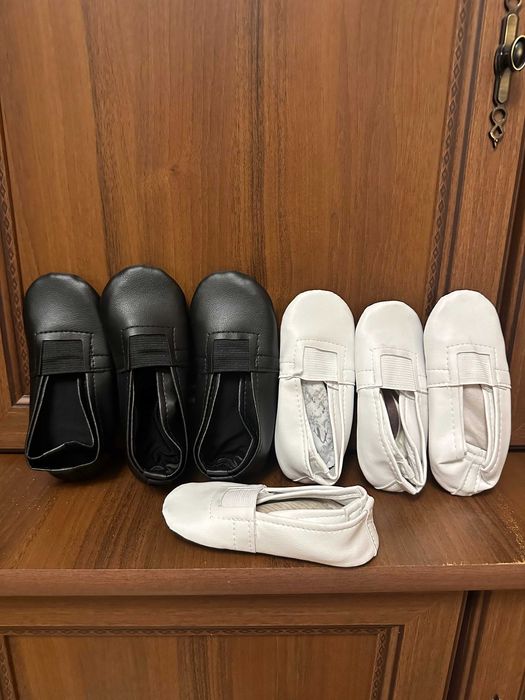 Танцювальні чешки для дітей | Чорні та білі