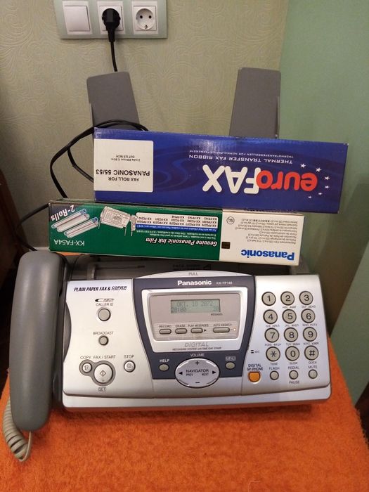 Факс с функцией автоответчика.