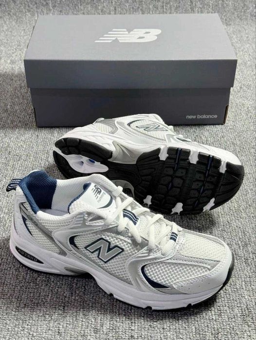 New Balance 530 White Silver Navy R.38