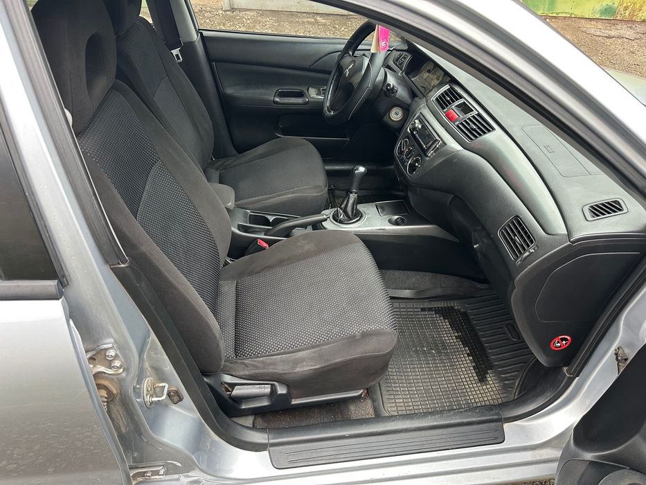 Продам Mitsubishi Lancer 9