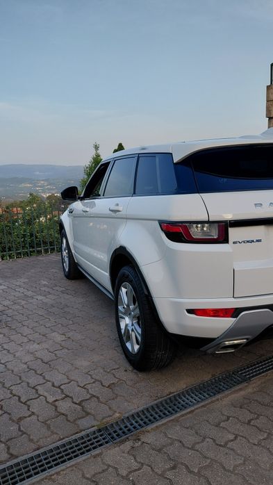 Range rover evoque
