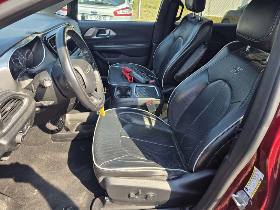 Chrysler Pacifica Limited S - Komplet Foteli Grzane Wentylowane