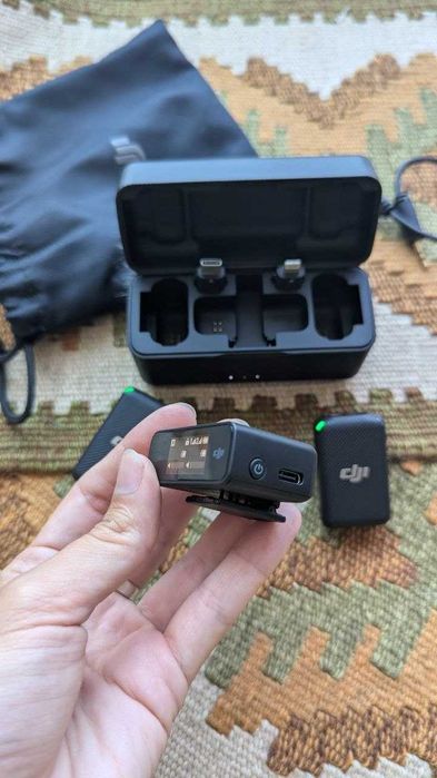 DJI Mic 2 – Kit Completo (2 TX + 1 RX + Estojo de Carregamento)
